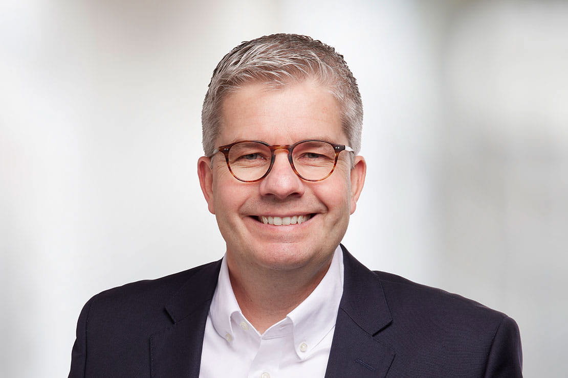 Kurt Jovy ohne Krawatte